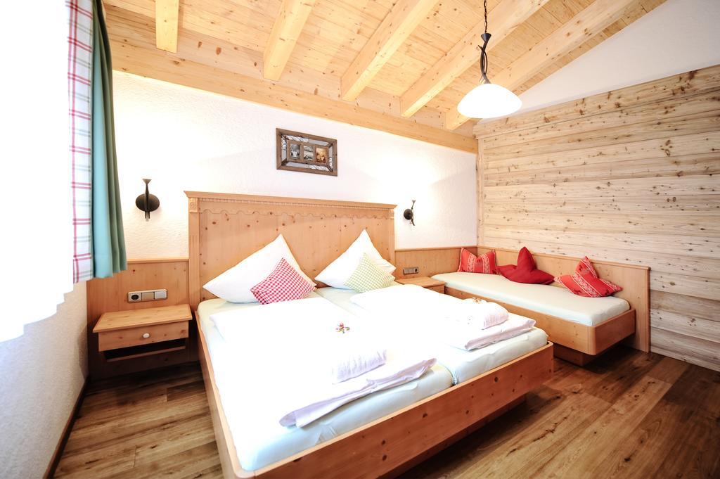Luxury Chalets Wiesenruh Bichlbach Exterior photo